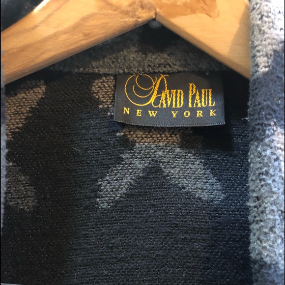 David Paul Ladies Coat - Picture 3 of 8